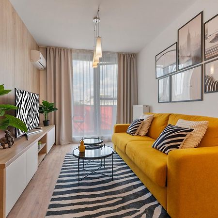 Lam Safari - Balcony - Ac - Free Parking Lejlighed Bratislava Eksteriør billede